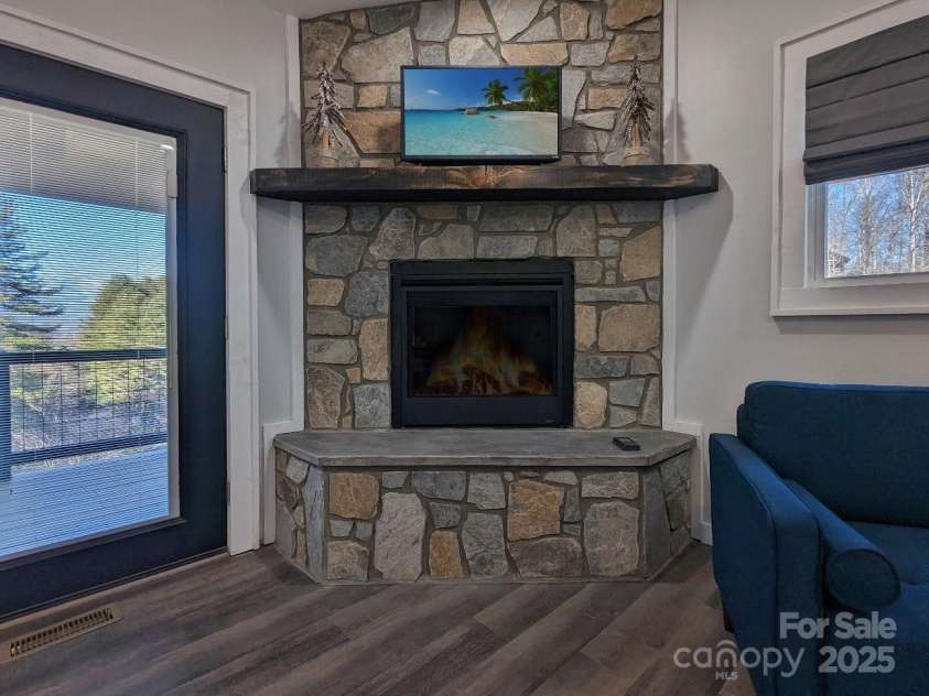 600 Pinewood Drive, Waynesville, NC 28786.  MLS# CAR4216551, YatesRealty ID 14852. 