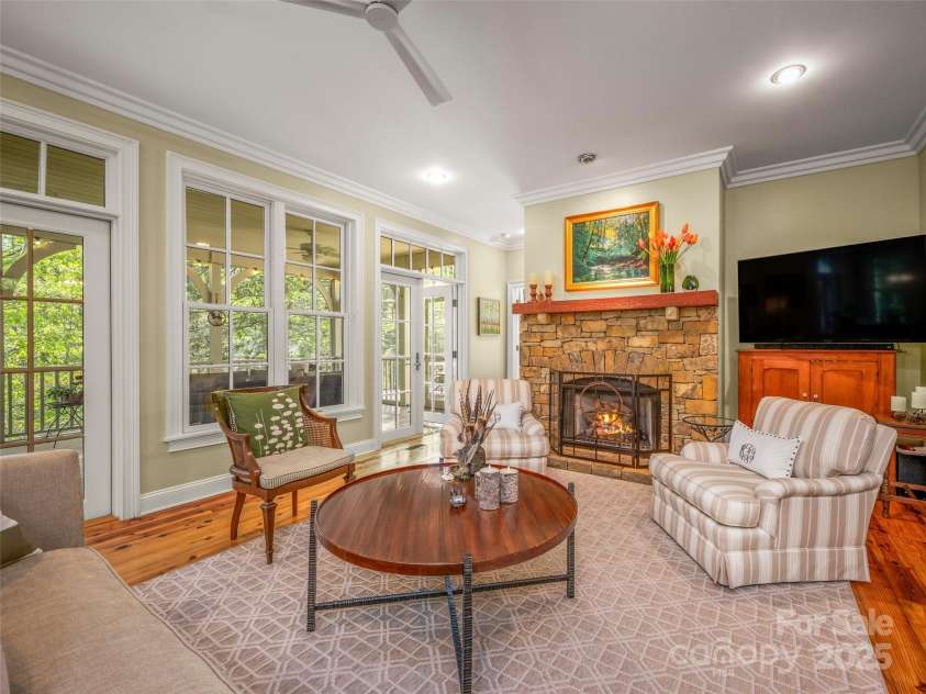 470 Henderson Street, Saluda, NC 28773.  MLS# CAR4251310, YatesRealty ID 14854. 