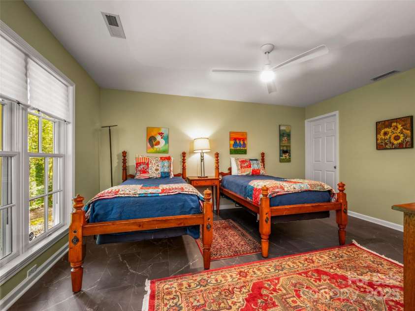 470 Henderson Street, Saluda, NC 28773.  MLS# CAR4251310, YatesRealty ID 14854. 