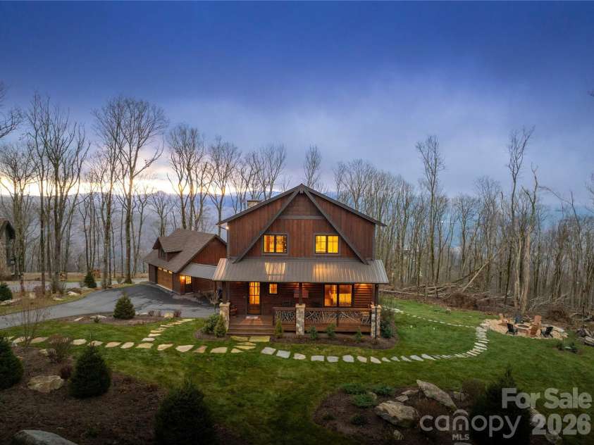72 Golden Eagle Trail, Banner Elk, NC 28622.  MLS# CAR4367193, YatesRealty ID 14854. 