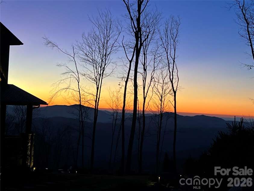72 Golden Eagle Trail, Banner Elk, NC 28622.  MLS# CAR4367193, YatesRealty ID 14854. 