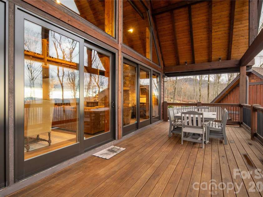 72 Golden Eagle Trail, Banner Elk, NC 28622.  MLS# CAR4367193, YatesRealty ID 14854. 