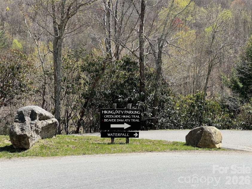 72 Golden Eagle Trail, Banner Elk, NC 28622.  MLS# CAR4367193, YatesRealty ID 14854. Amazing adventures awaiting!