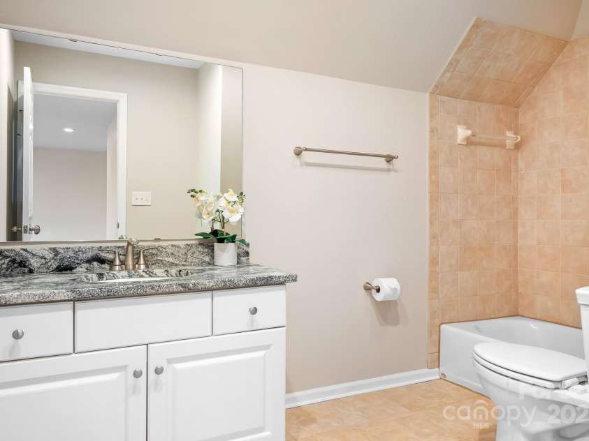 126 Emerald Drive, Mooresville, NC 28117.  MLS# CAR4224232, YatesRealty ID 14855. 2nd Floor Hall Bathroom