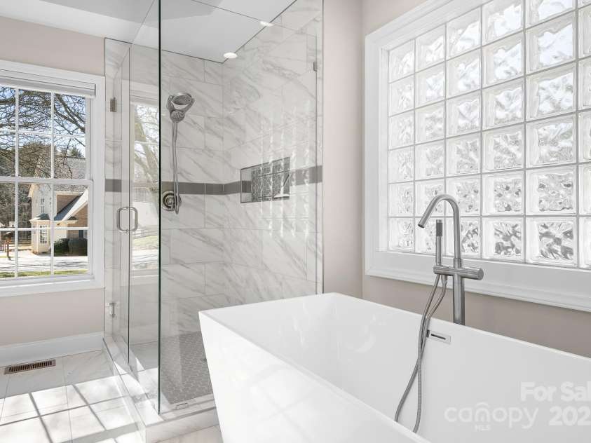 126 Emerald Drive, Mooresville, NC 28117.  MLS# CAR4224232, YatesRealty ID 14855. Enjoy a Hot Shower or Soaking in Your Tub
