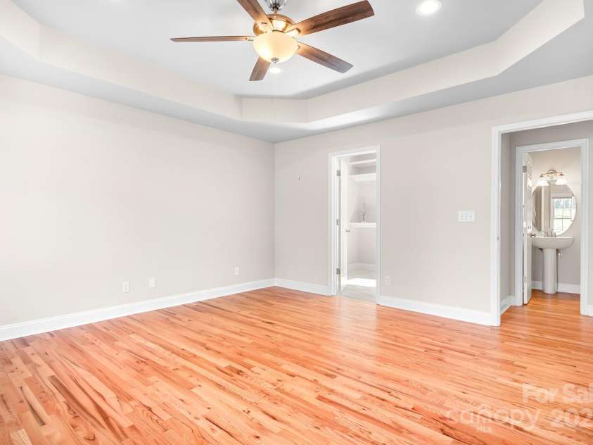 126 Emerald Drive, Mooresville, NC 28117.  MLS# CAR4224232, YatesRealty ID 14855. The Primary is Big with lots of sunlight on the First Floor