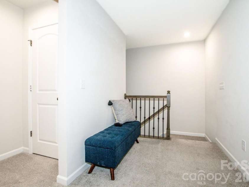 18036 Pear Hawthorne Drive, Huntersville, NC 28078.  MLS# CAR4371309, YatesRealty ID 14855. 