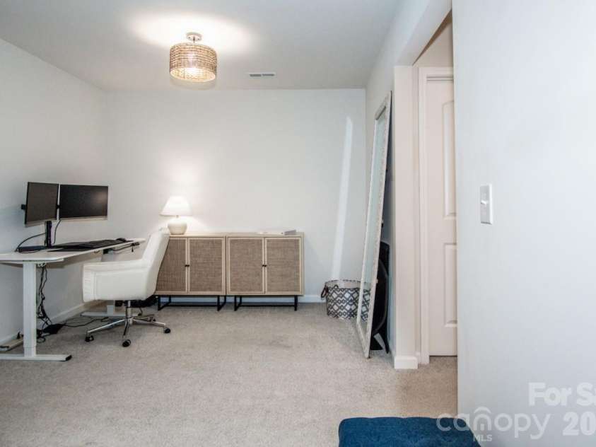 18036 Pear Hawthorne Drive, Huntersville, NC 28078.  MLS# CAR4371309, YatesRealty ID 14855. 