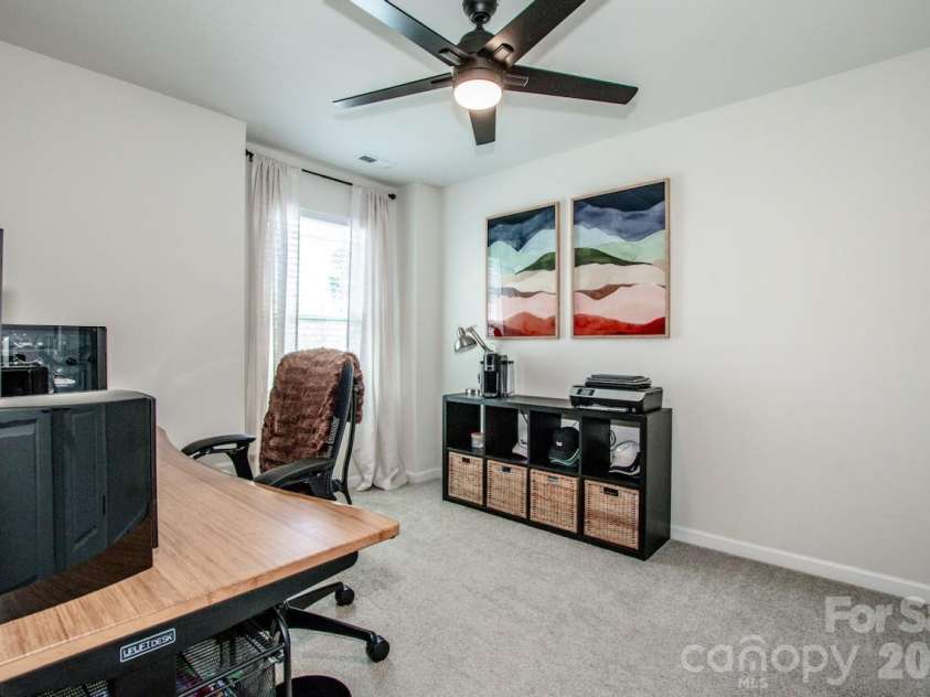 18036 Pear Hawthorne Drive, Huntersville, NC 28078.  MLS# CAR4371309, YatesRealty ID 14855. 