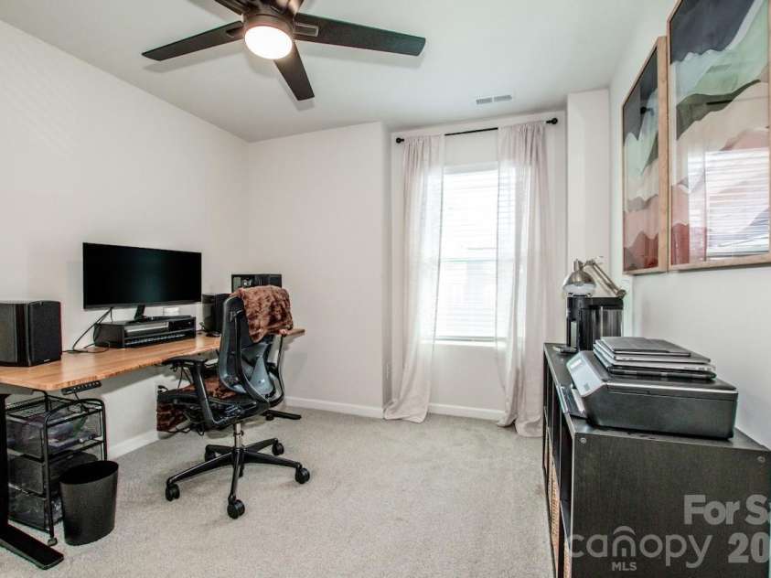 18036 Pear Hawthorne Drive, Huntersville, NC 28078.  MLS# CAR4371309, YatesRealty ID 14855. 
