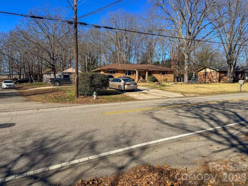 1035 Stonewall Avenue, Rock Hill, SC 29730.  MLS# CAR4337801, YatesRealty ID 14856. 