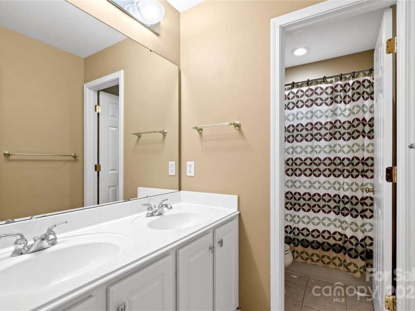 10616 Back Ridge Road, Charlotte, NC 28277.  MLS# CAR4257664, YatesRealty ID 14857. 