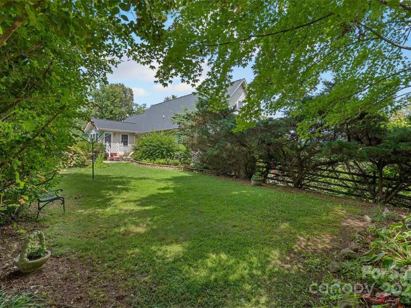 15 Willow Knolls Drive, Weaverville, NC 28787.  MLS# CAR4281968, YatesRealty ID 1486. 