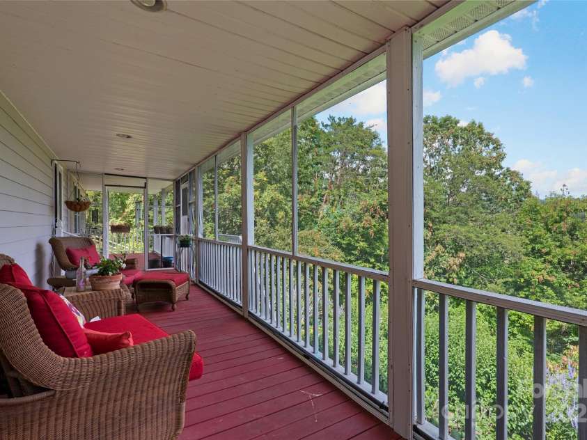 15 Willow Knolls Drive, Weaverville, NC 28787.  MLS# CAR4281968, YatesRealty ID 1486. 