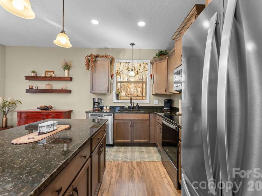 410 Moonlight Trail, Bryson City, NC 28713.  MLS# CAR4341559, YatesRealty ID 1486. 