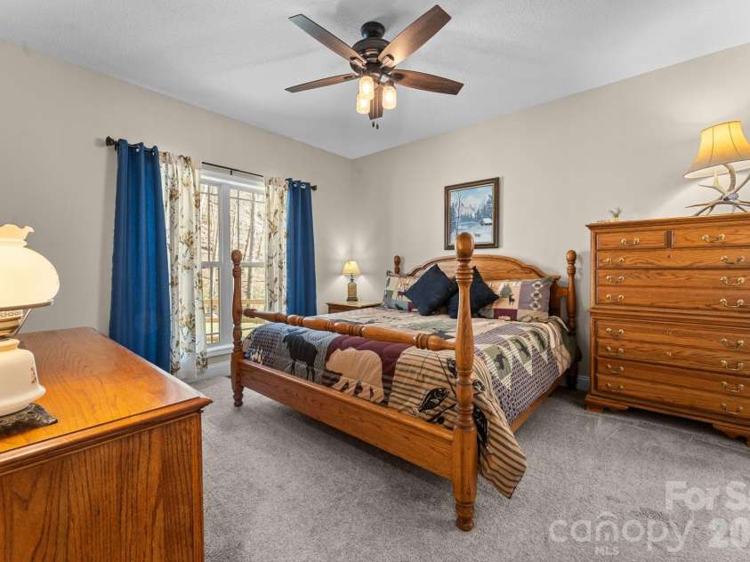 410 Moonlight Trail, Bryson City, NC 28713.  MLS# CAR4341559, YatesRealty ID 1486. 