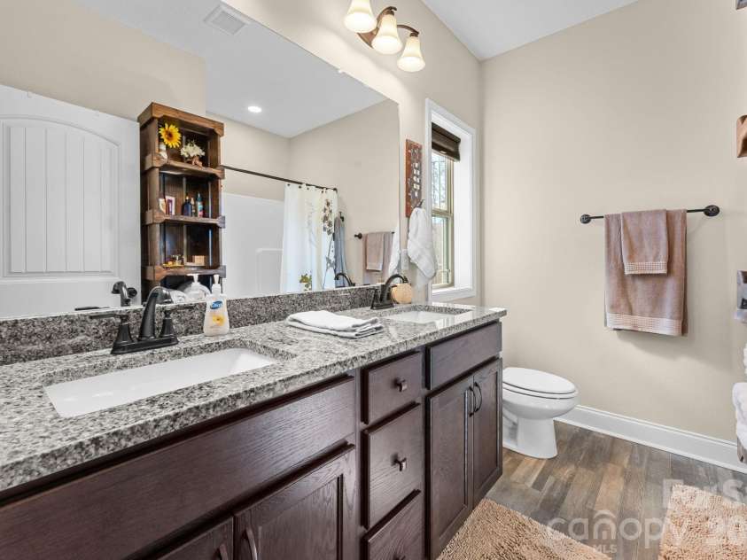 410 Moonlight Trail, Bryson City, NC 28713.  MLS# CAR4341559, YatesRealty ID 1486. 