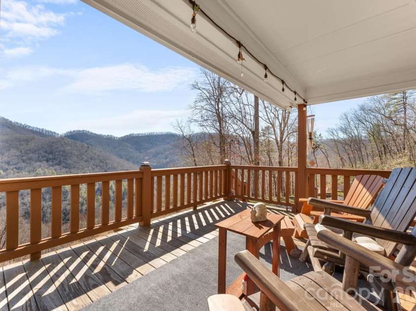 410 Moonlight Trail, Bryson City, NC 28713.  MLS# CAR4341559, YatesRealty ID 1486. 