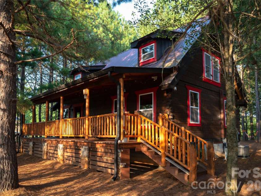 3804 Putters Lane, Maiden, NC 28650.  MLS# CAR4367833, YatesRealty ID 14860. 
