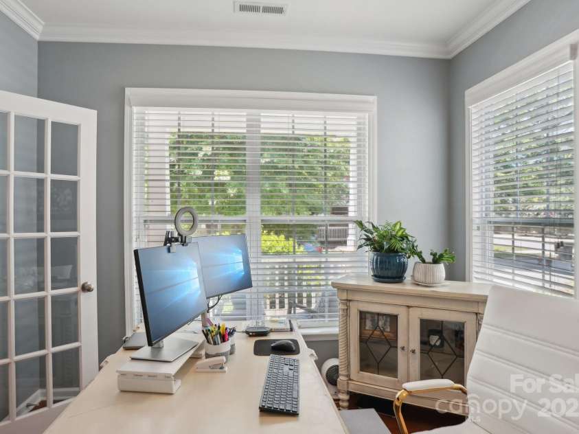 10401 Royal Winchester Drive, Charlotte, NC 28277.  MLS# CAR4257672, YatesRealty ID 14861. 