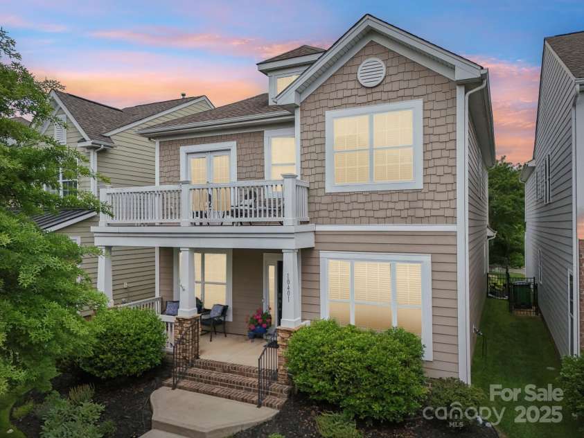10401 Royal Winchester Drive, Charlotte, NC 28277.  MLS# CAR4257672, YatesRealty ID 14861. 