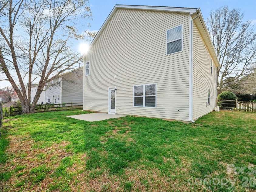 267 Flanders Drive, Mooresville, NC 28117.  MLS# CAR4356047, YatesRealty ID 14861. 