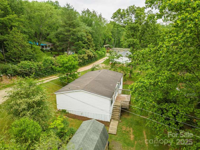 3 Audrey Lane, Asheville, NC 28806.  MLS# CAR4246384, YatesRealty ID 14862. 