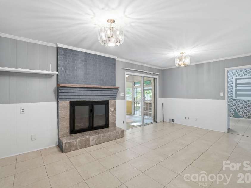 4701 Easthaven Drive, Charlotte, NC 28212.  MLS# CAR4371095, YatesRealty ID 14862. 