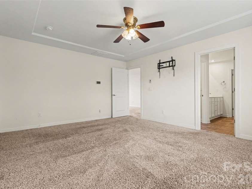 11144 Comiskey Lane, Charlotte, NC 28273.  MLS# CAR4385232, YatesRealty ID 14865. 