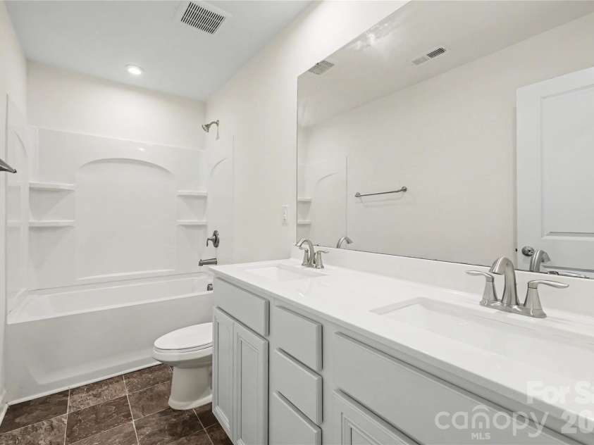 11144 Comiskey Lane, Charlotte, NC 28273.  MLS# CAR4385232, YatesRealty ID 14865. 