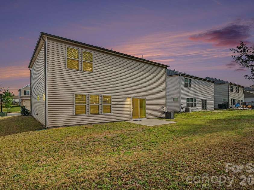 11144 Comiskey Lane, Charlotte, NC 28273.  MLS# CAR4385232, YatesRealty ID 14865. 