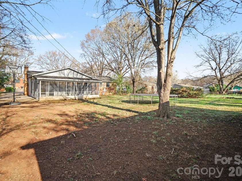 904 Union Terrace, Gastonia, NC 28056.  MLS# CAR4355773, YatesRealty ID 14866. 