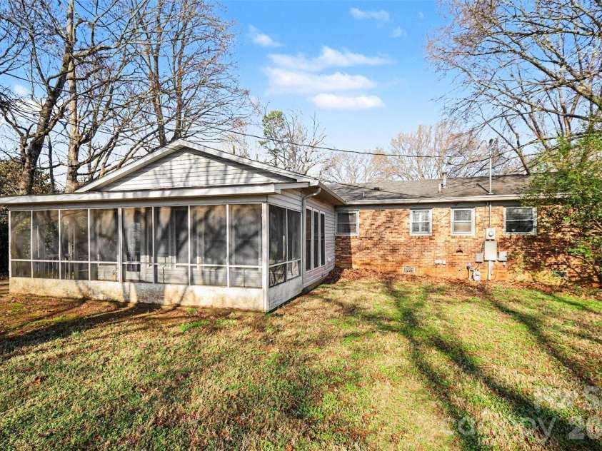 904 Union Terrace, Gastonia, NC 28056.  MLS# CAR4355773, YatesRealty ID 14866. 