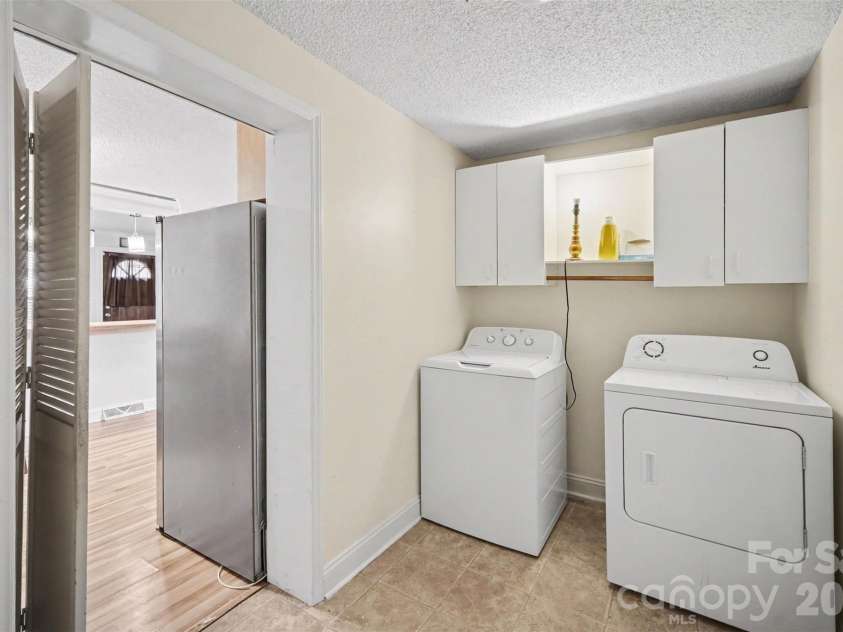 904 Union Terrace, Gastonia, NC 28056.  MLS# CAR4355773, YatesRealty ID 14866. 