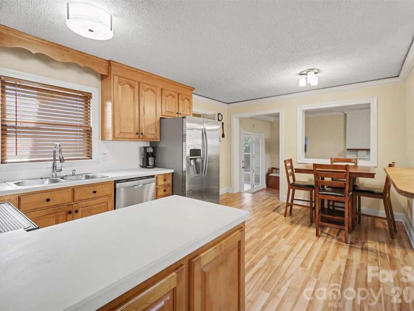 904 Union Terrace, Gastonia, NC 28056.  MLS# CAR4355773, YatesRealty ID 14866. 