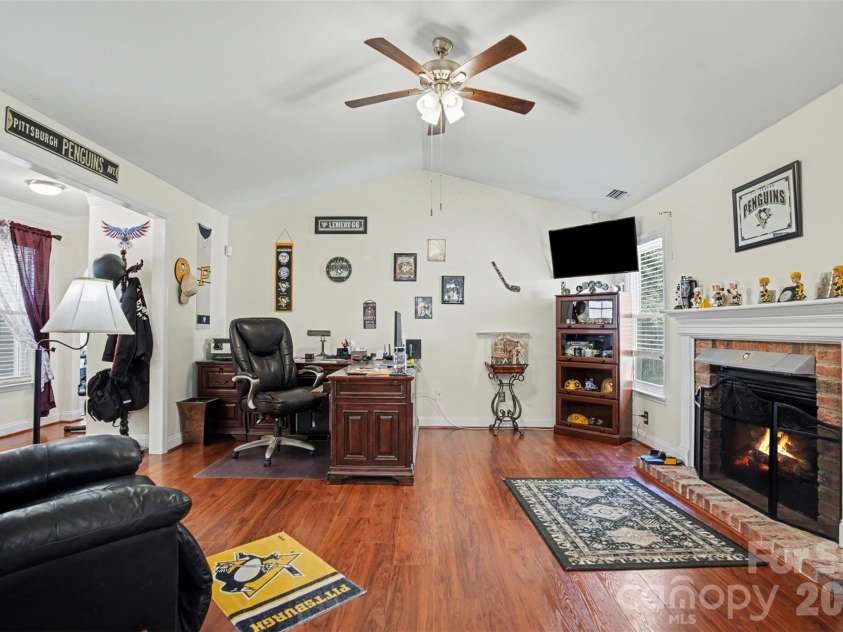 116 Brooks Drive, Stanley, NC 28164.  MLS# CAR4351031, YatesRealty ID 14867. 