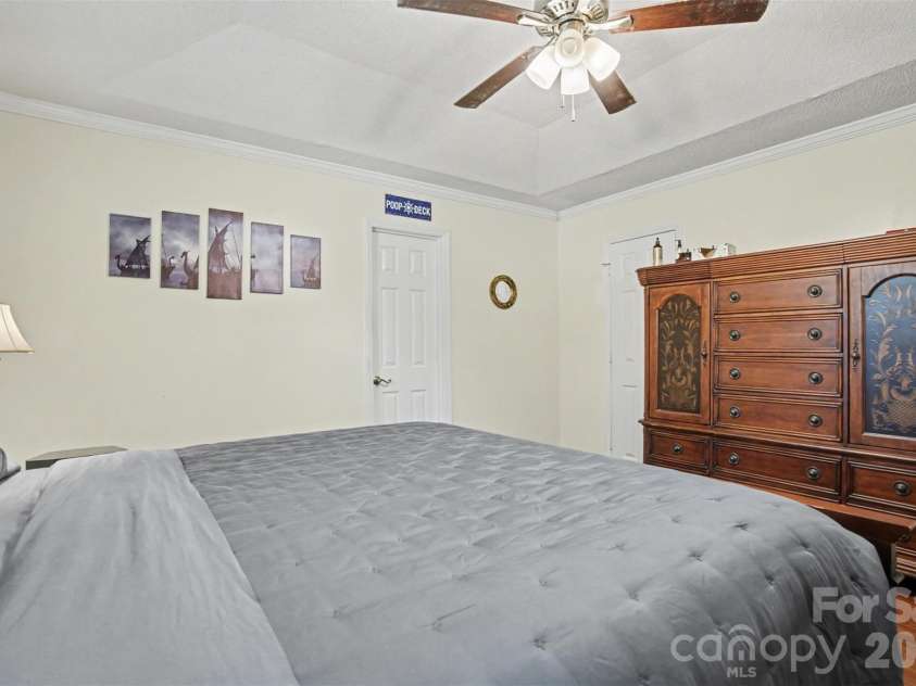 116 Brooks Drive, Stanley, NC 28164.  MLS# CAR4351031, YatesRealty ID 14867. 