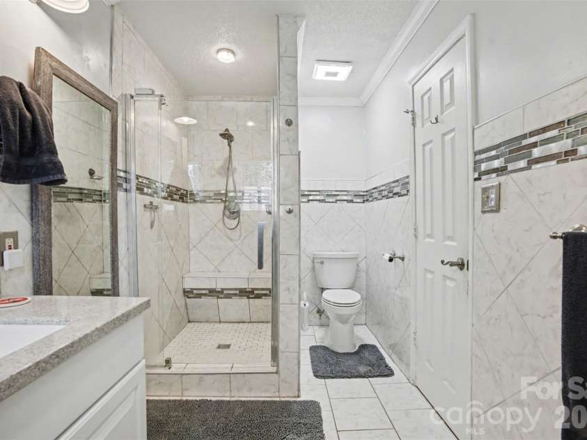 116 Brooks Drive, Stanley, NC 28164.  MLS# CAR4351031, YatesRealty ID 14867. 