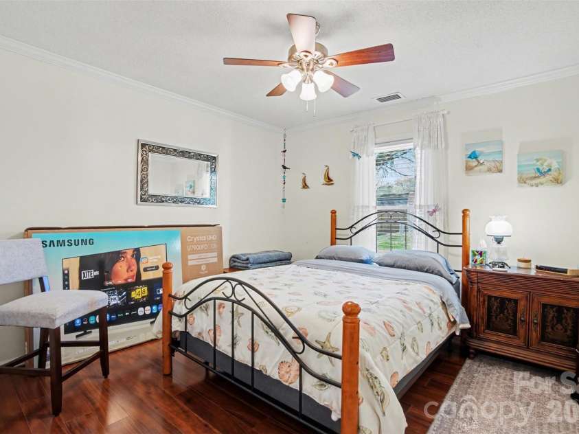 116 Brooks Drive, Stanley, NC 28164.  MLS# CAR4351031, YatesRealty ID 14867. 