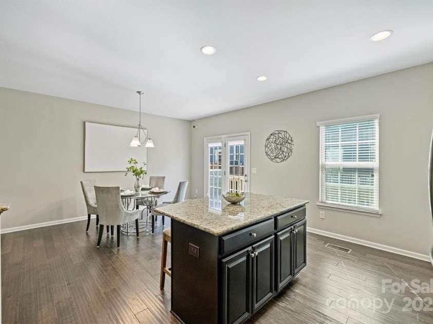 1317 Queen Lyon Court, Charlotte, NC 28205.  MLS# CAR4235328, YatesRealty ID 14867. 