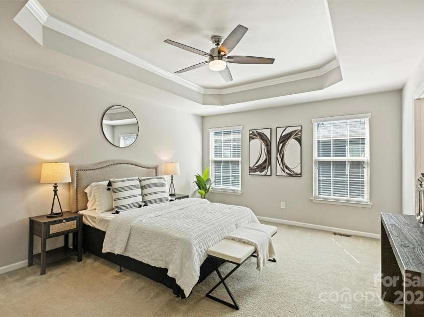 1317 Queen Lyon Court, Charlotte, NC 28205.  MLS# CAR4235328, YatesRealty ID 14867. 