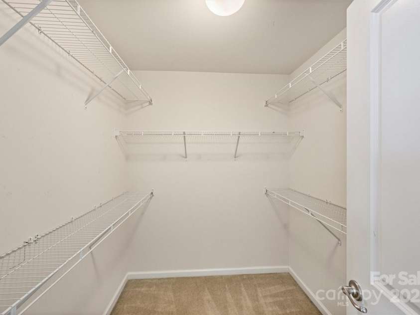 1317 Queen Lyon Court, Charlotte, NC 28205.  MLS# CAR4235328, YatesRealty ID 14867. 