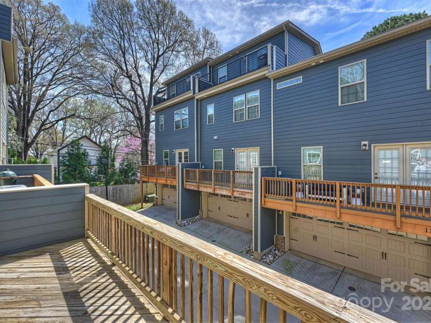 1317 Queen Lyon Court, Charlotte, NC 28205.  MLS# CAR4235328, YatesRealty ID 14867. 