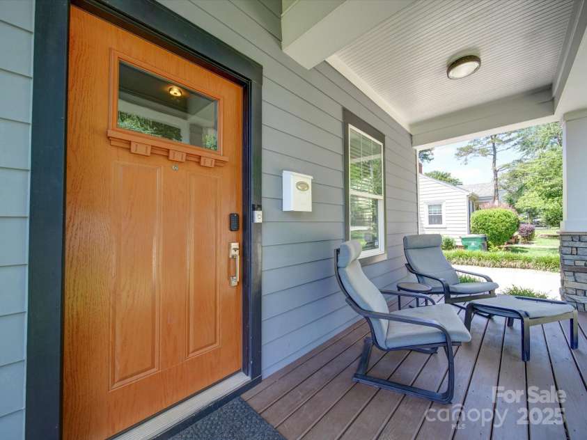 1421 Lyon Court, Charlotte, NC 28205.  MLS# CAR4248629, YatesRealty ID 14868. 