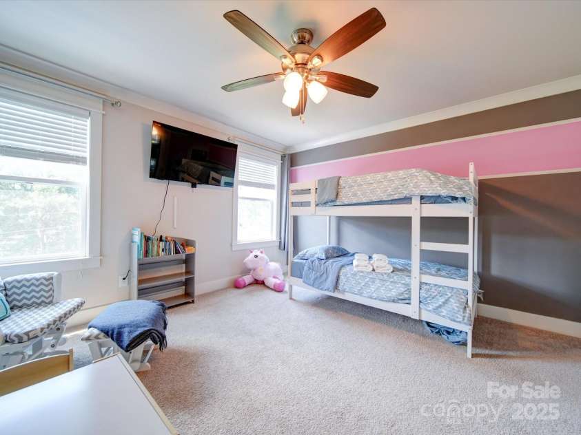 1421 Lyon Court, Charlotte, NC 28205.  MLS# CAR4248629, YatesRealty ID 14868. 