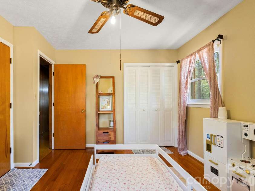 2200 Gaffney Road, Shelby, NC 28152.  MLS# CAR4371064, YatesRealty ID 14868. 