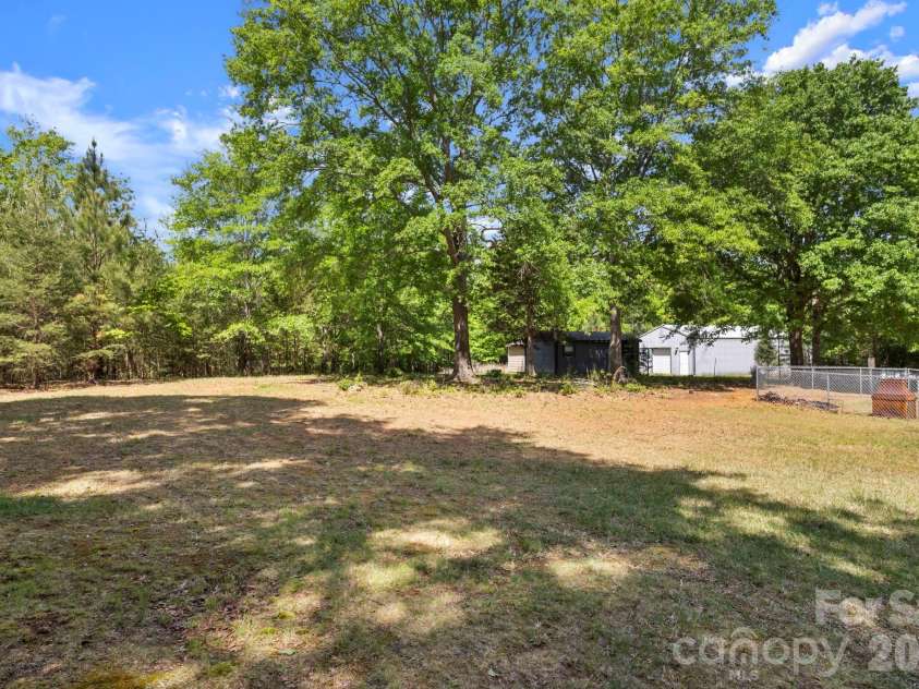 2200 Gaffney Road, Shelby, NC 28152.  MLS# CAR4371064, YatesRealty ID 14868. 