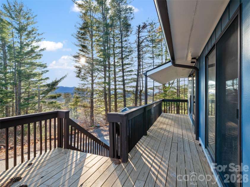 139 Church Street, Burnsville, NC 28714.  MLS# CAR4332497, YatesRealty ID 1487. 