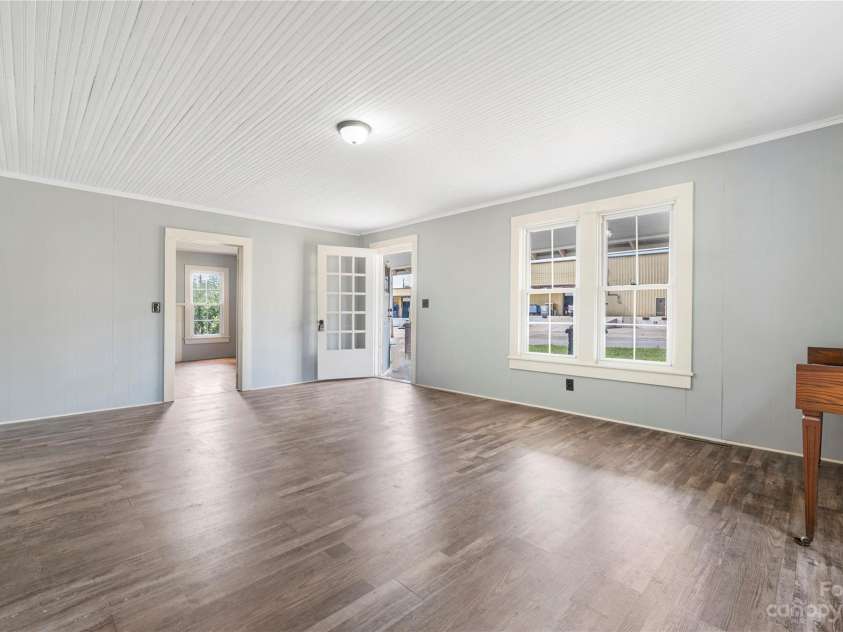 328 Miller Avenue, Statesville, NC 28677.  MLS# CAR4019961, YatesRealty ID 1487. 