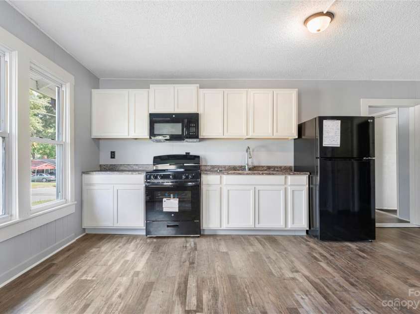 328 Miller Avenue, Statesville, NC 28677.  MLS# CAR4019961, YatesRealty ID 1487. 